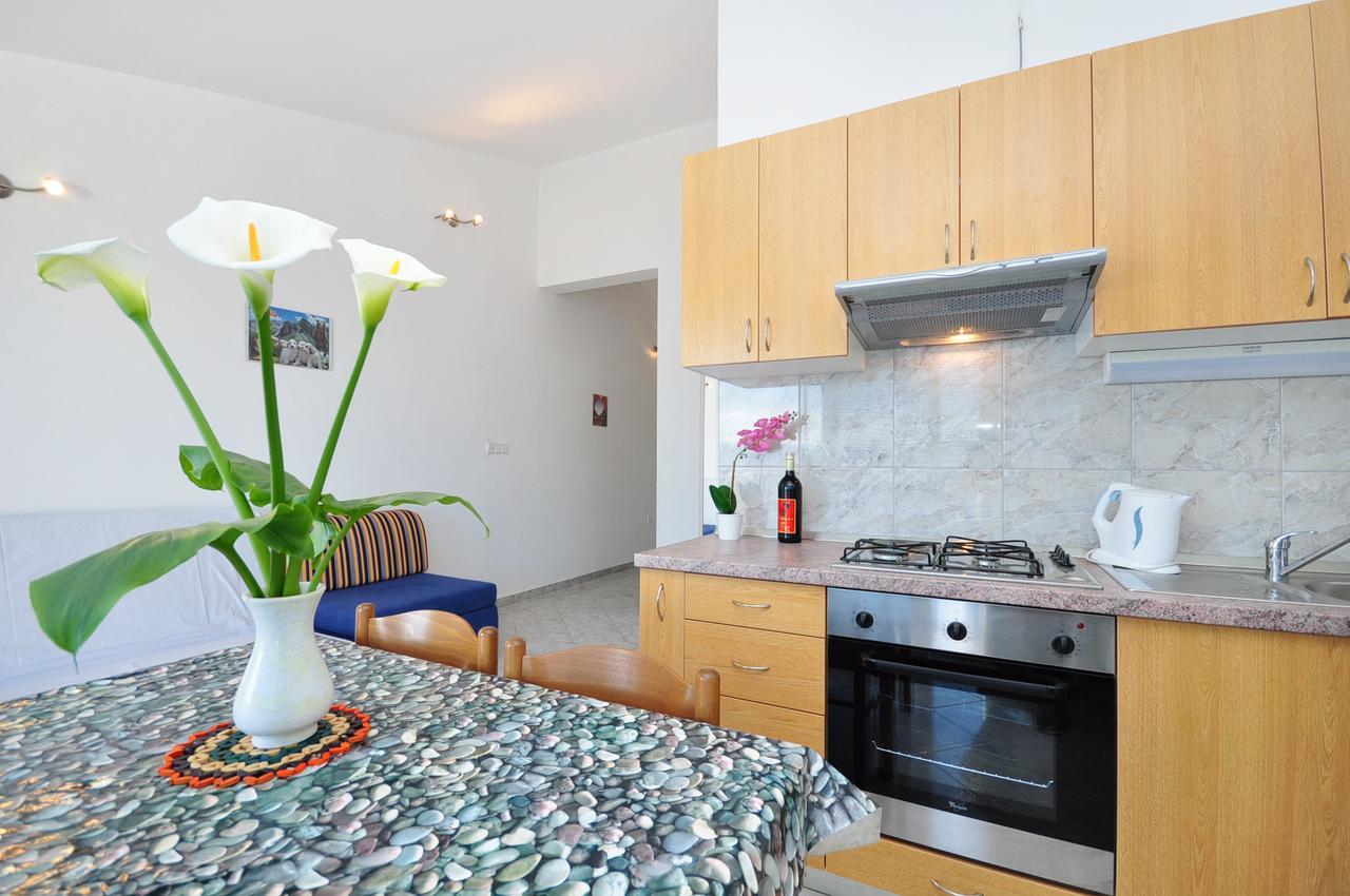 Apartments Marija Pisak Exterior photo