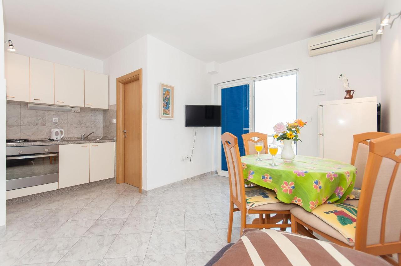 Apartments Marija Pisak Exterior photo