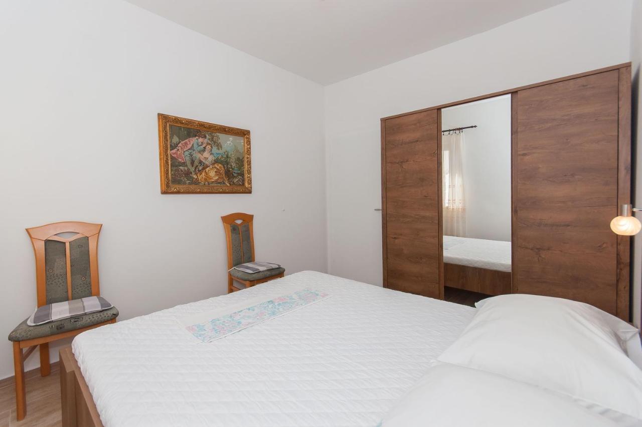 Apartments Marija Pisak Exterior photo